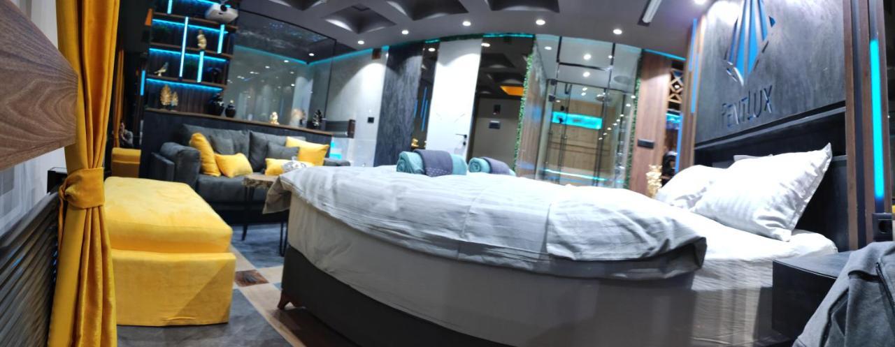 Smart Luxury Penthouse Suites - Private Sauna, Hot-Tub, Home Cinema At The Best Location In 斯科普里 外观 照片