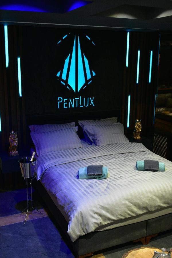 Smart Luxury Penthouse Suites - Private Sauna, Hot-Tub, Home Cinema At The Best Location In 斯科普里 外观 照片