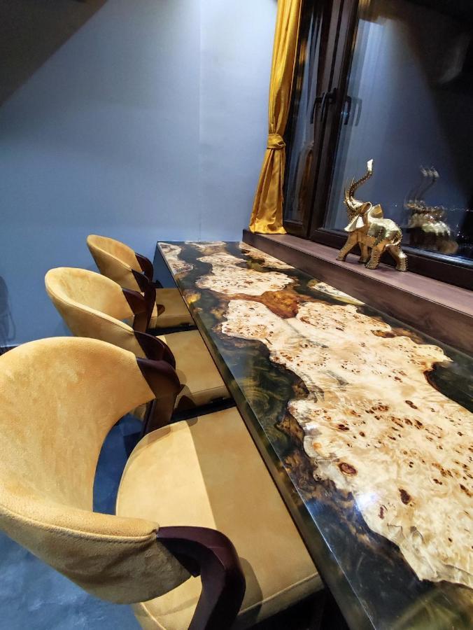 Smart Luxury Penthouse Suites - Private Sauna, Hot-Tub, Home Cinema At The Best Location In 斯科普里 外观 照片