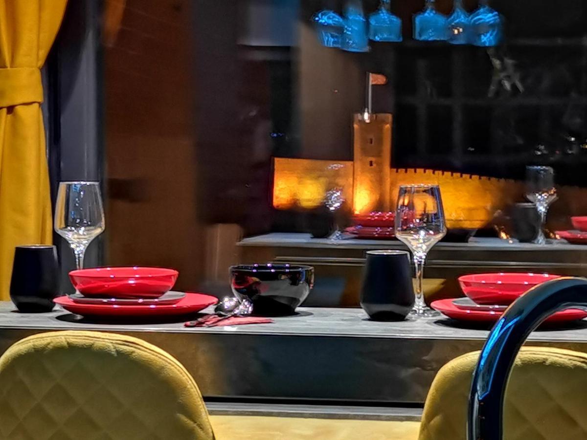 Smart Luxury Penthouse Suites - Private Sauna, Hot-Tub, Home Cinema At The Best Location In 斯科普里 外观 照片