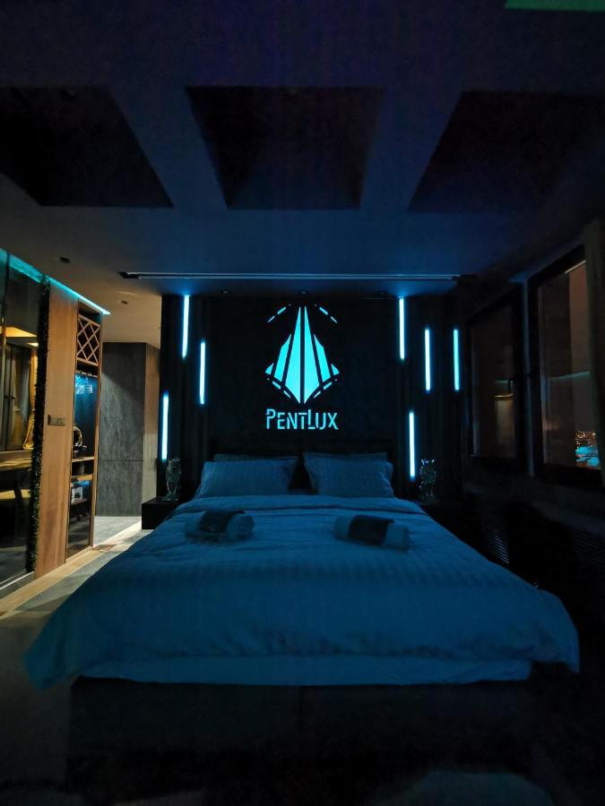 Smart Luxury Penthouse Suites - Private Sauna, Hot-Tub, Home Cinema At The Best Location In 斯科普里 外观 照片